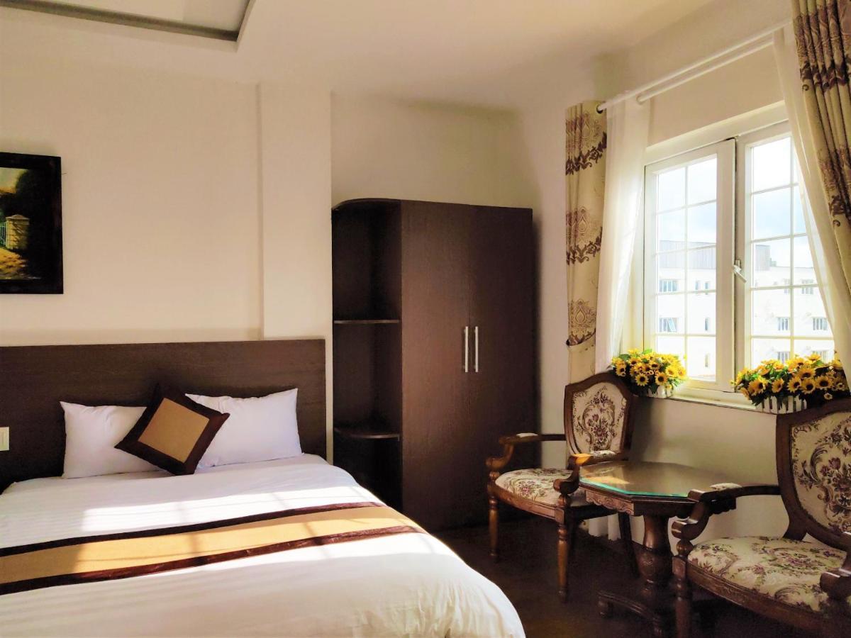 New Hampton Suits-Tam Xuan Centre Hotel Dalat Exterior foto