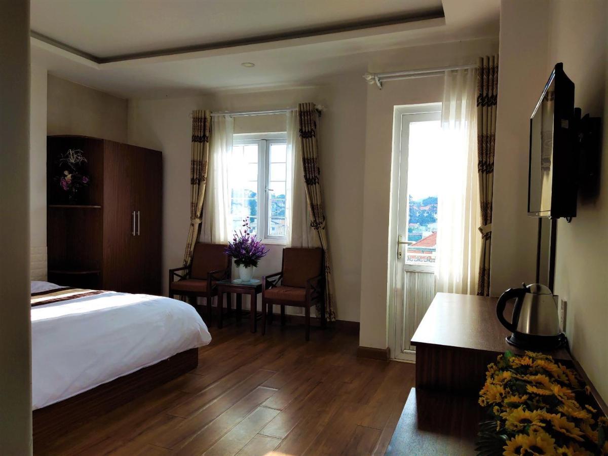 New Hampton Suits-Tam Xuan Centre Hotel Dalat Exterior foto