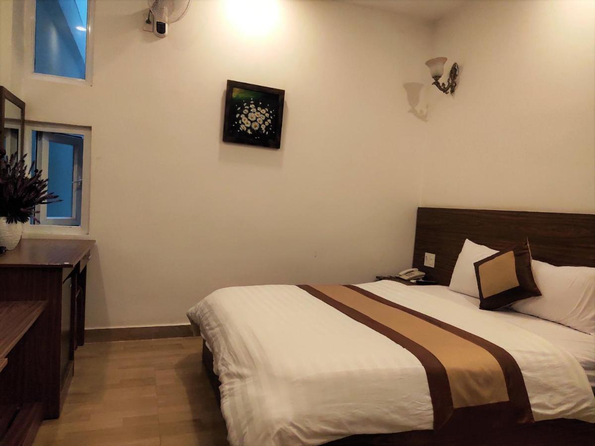 New Hampton Suits-Tam Xuan Centre Hotel Dalat Exterior foto