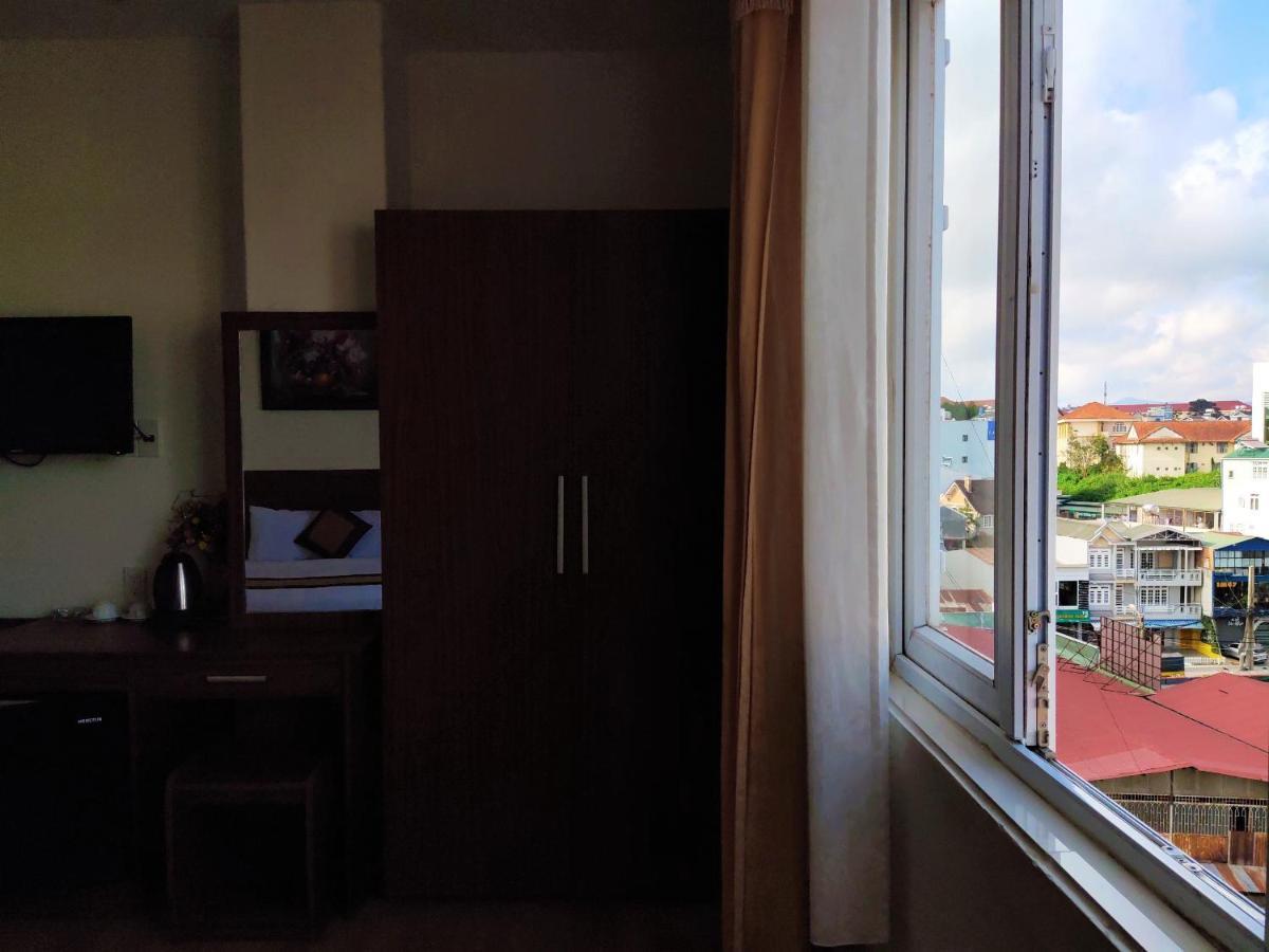 New Hampton Suits-Tam Xuan Centre Hotel Dalat Exterior foto